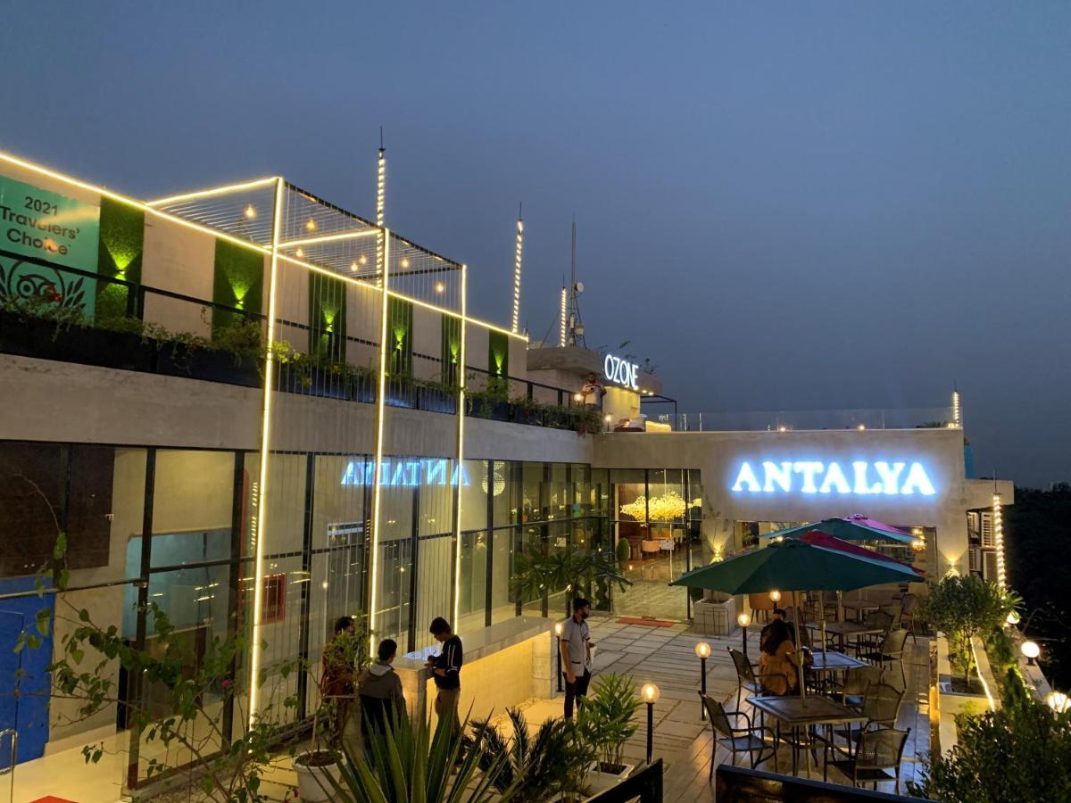 Hotel Noorjahan Grand Sylhet Dış mekan fotoğraf