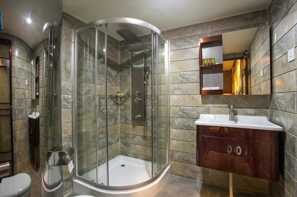 Hotel Noorjahan Grand Sylhet Dış mekan fotoğraf