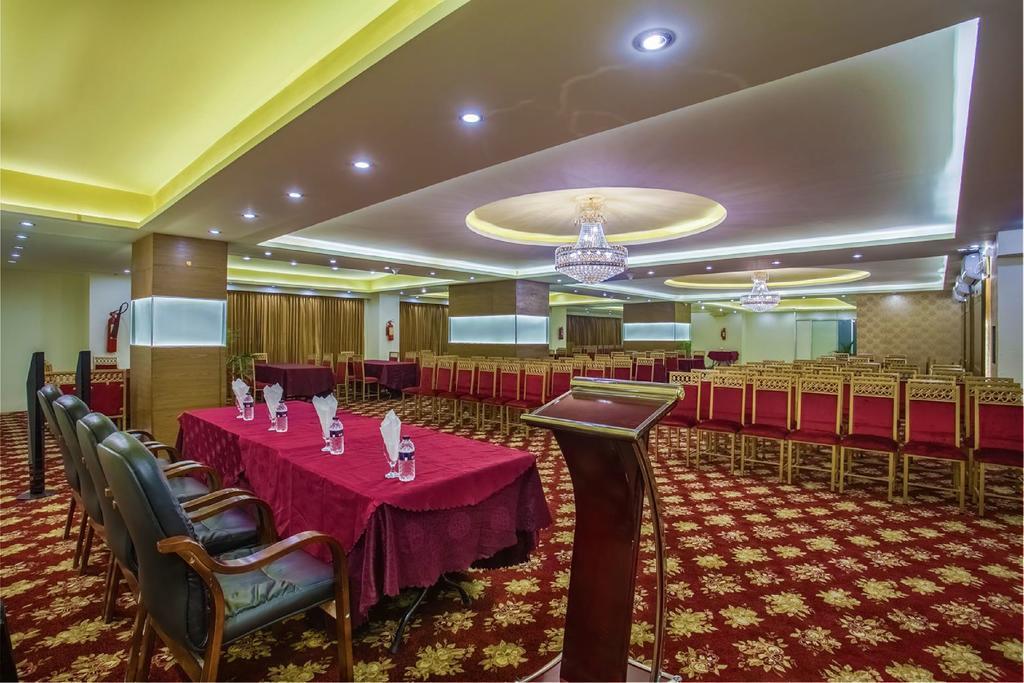 Hotel Noorjahan Grand Sylhet Dış mekan fotoğraf