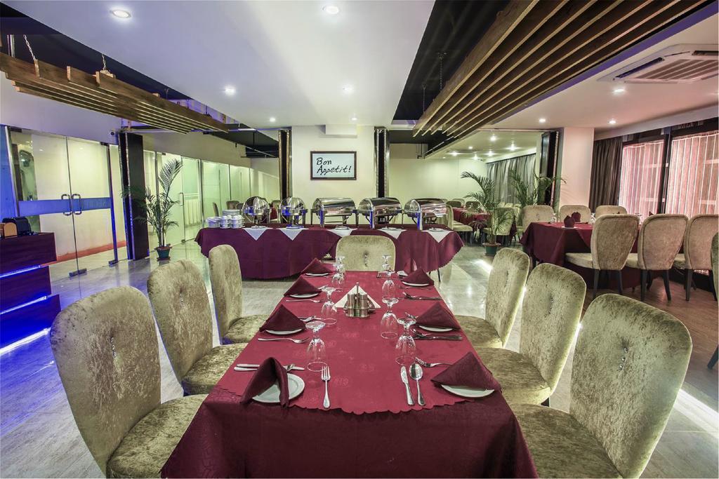 Hotel Noorjahan Grand Sylhet Dış mekan fotoğraf