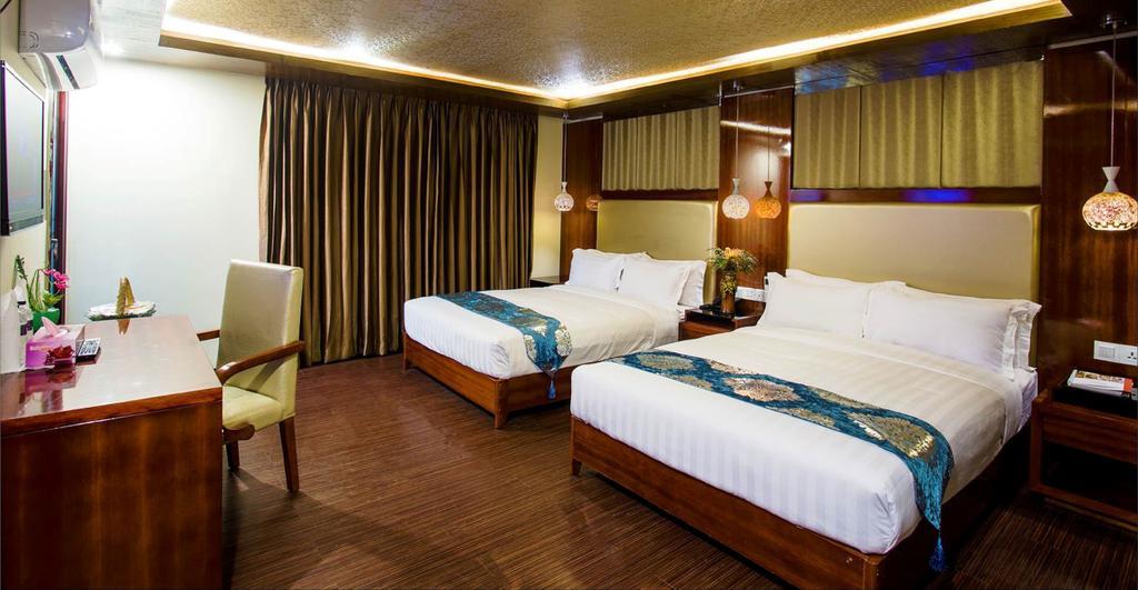 Hotel Noorjahan Grand Sylhet Dış mekan fotoğraf